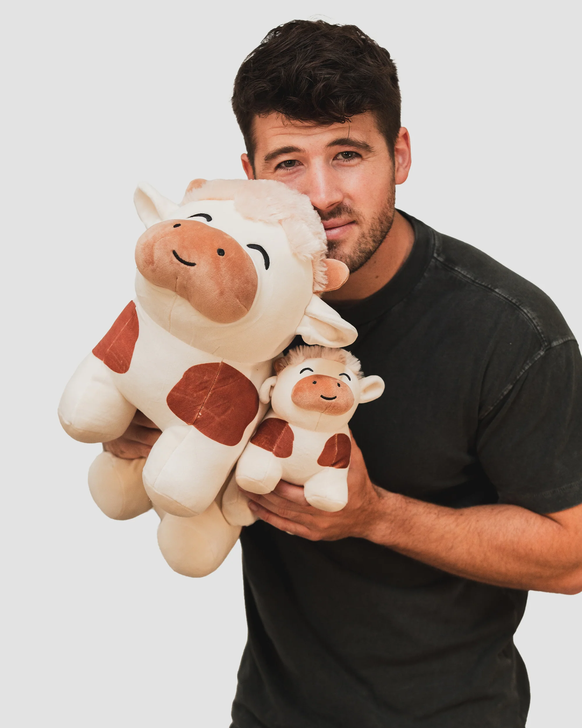 Jumbo Cow Plushie - Image 4